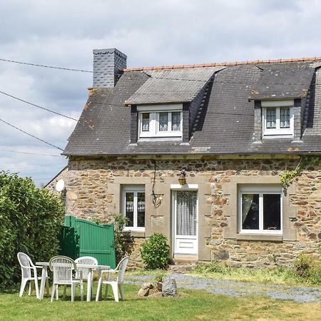 Lovely Home In Le Faouet With Kitchen Екстериор снимка